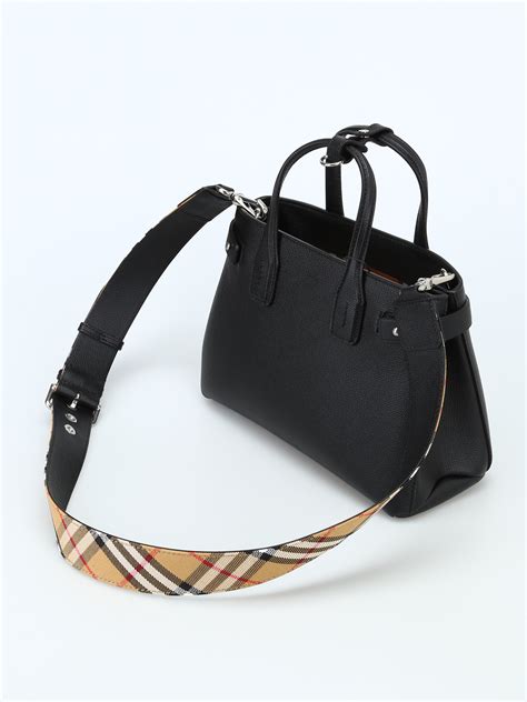 borsa burberry bauletto pelle nera con tasche davanti|Borse firmate .